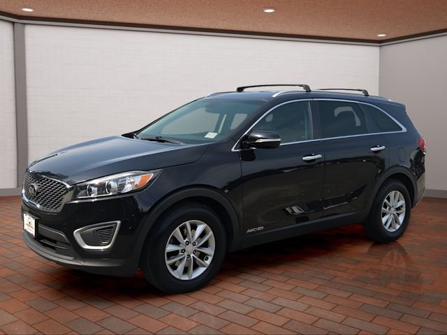 Used 2018 Ebony Black Kia LX image 23