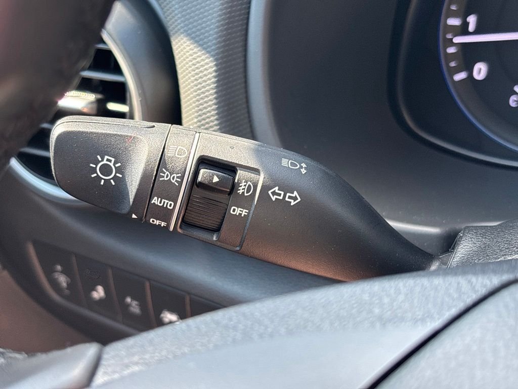 Used 2020 Silver Hyundai Ultimate image 29