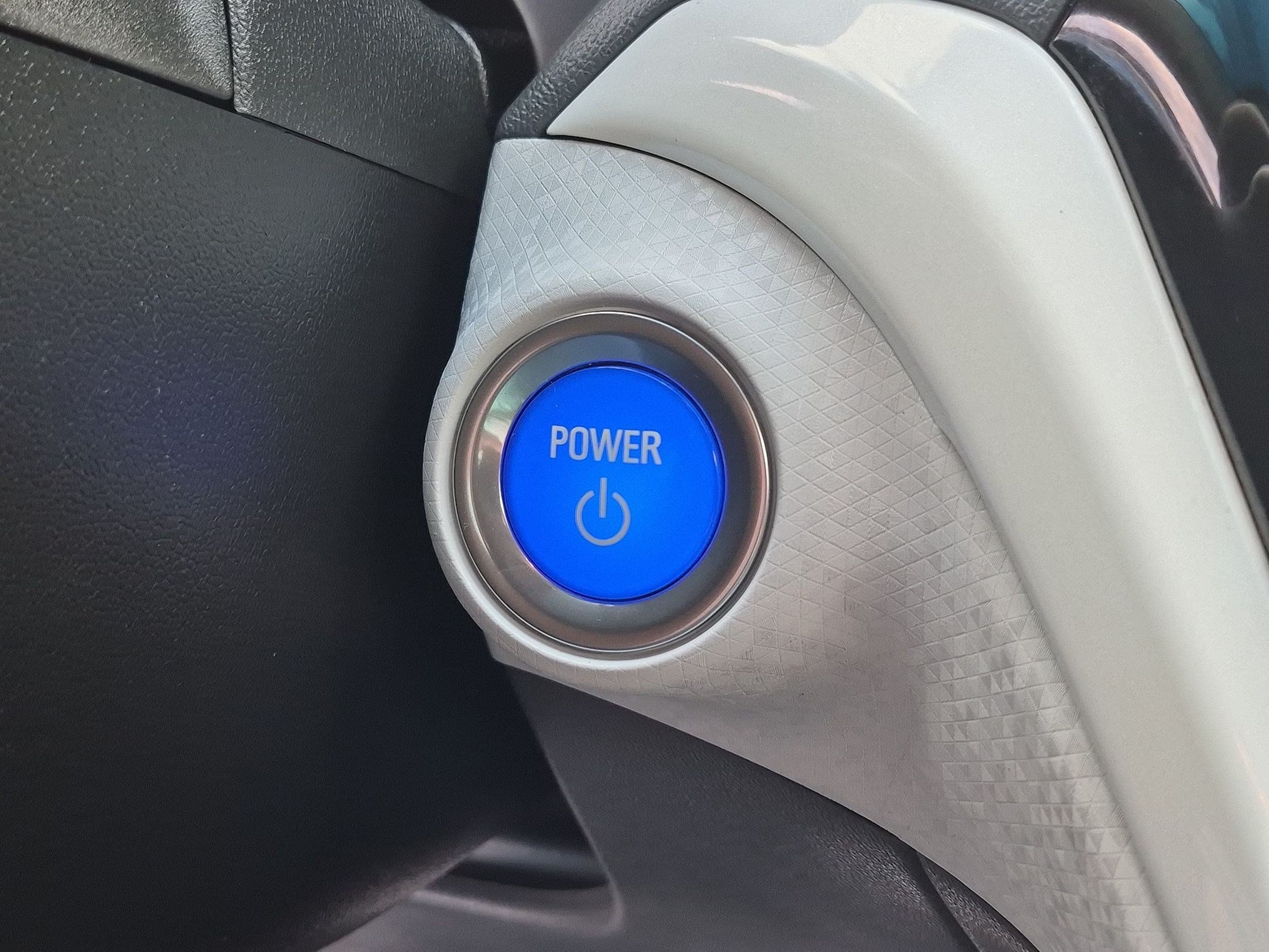 Used 2018 (Includes (TUS) Black grille.) Chevrolet LT image 22