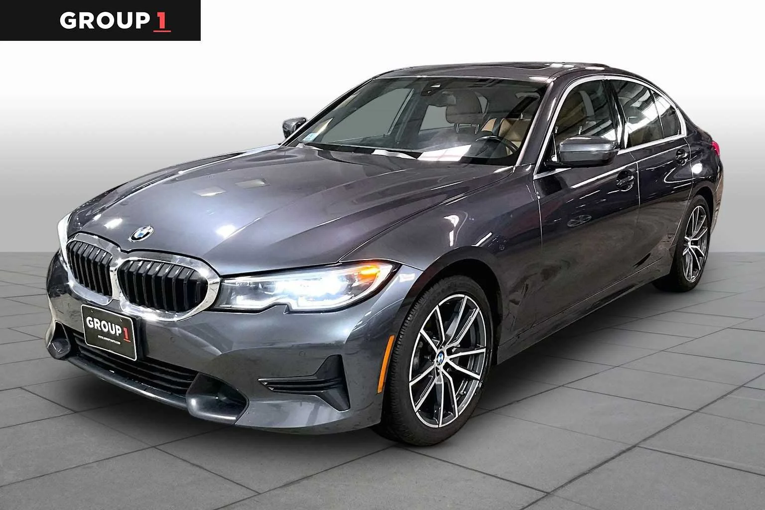 2021 BMW 3 Series 330i xDrive Sedan's photo