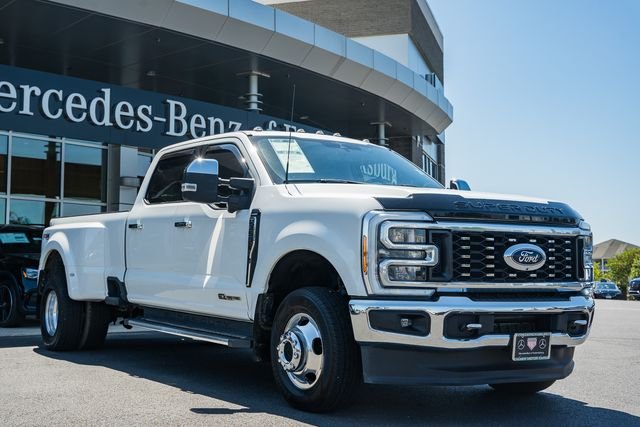 2023 Ford F-350 Lariat 4x4 Crew Cab 8' Box DRW's photo