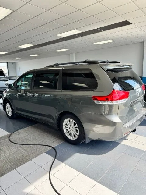 Used 2011 Cypress Pearl Toyota XLE image 3