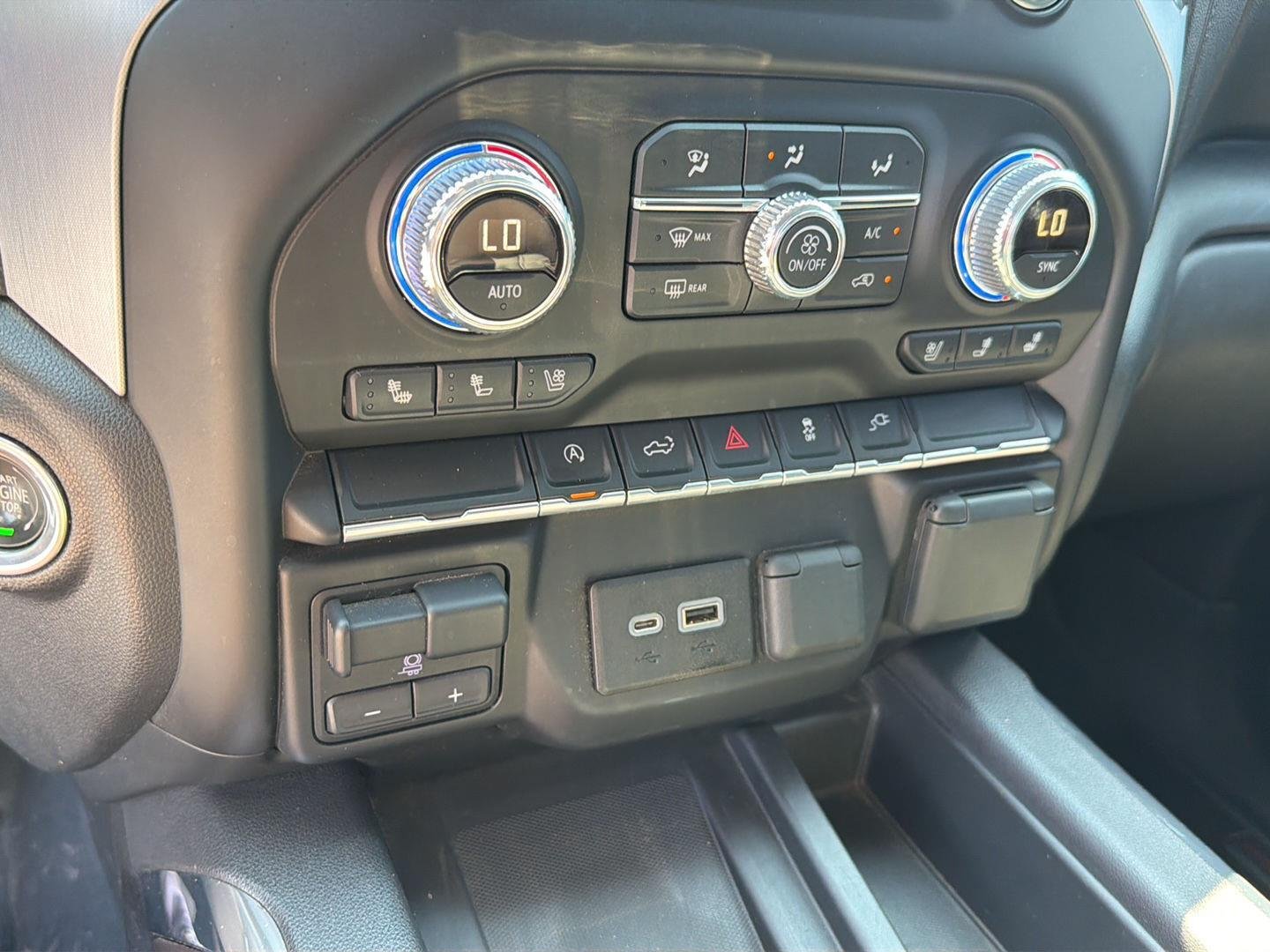 Used 2019 Onyx Black GMC SLT image 27