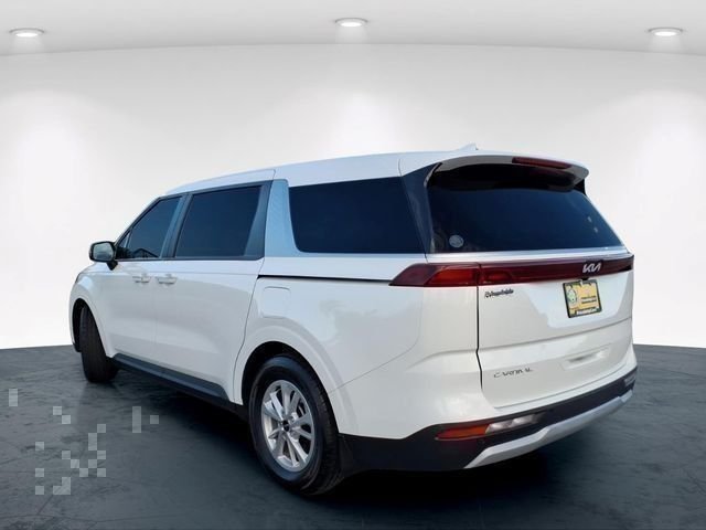 Used 2024 White Kia LX image 12