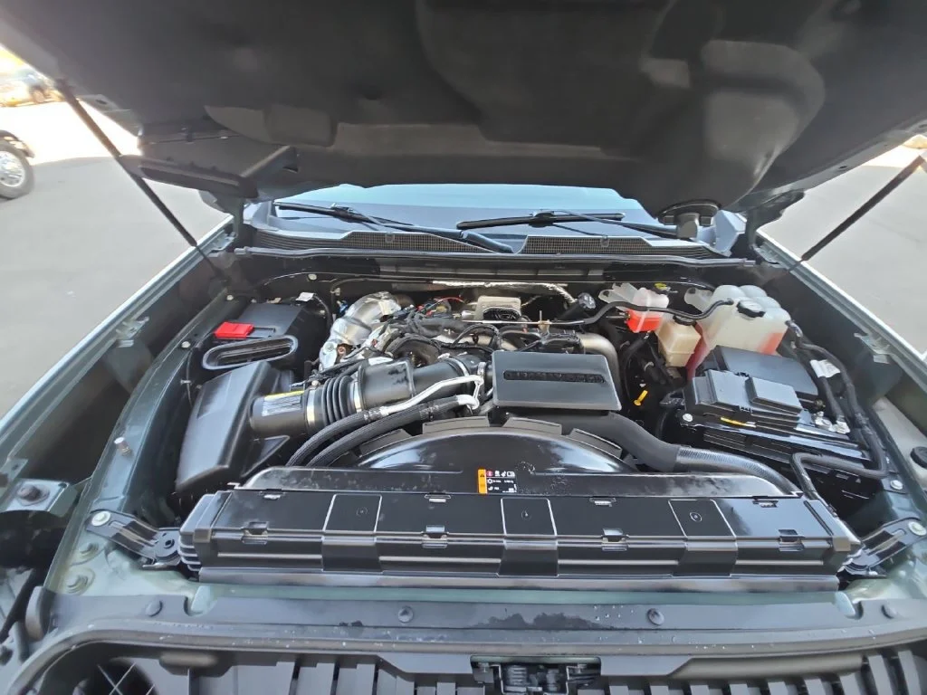 Used 2025 Cypress Gray Chevrolet LT image 30