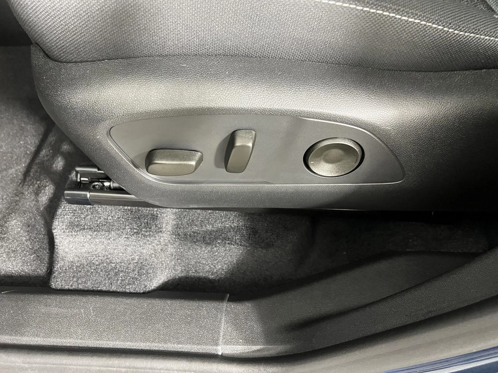 New 2026 Lakeshore Blue Metallic Chevrolet LT image 36