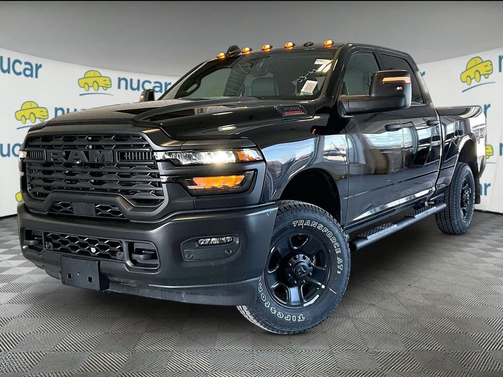 New 2026 Diamond Black Crystal Pearl-Coat Exterior Paint RAM Tradesman image 4