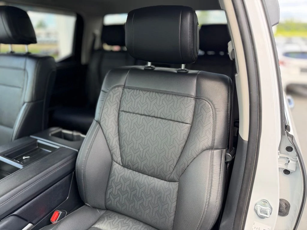 Used 2023  Toyota Limited image 5