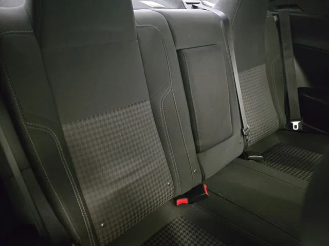 Used 2015 Pitch Black Clearcoat Dodge SXT image 13
