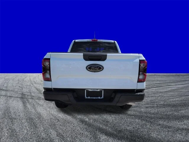 New 2026 Oxford White Ford XLT image 5