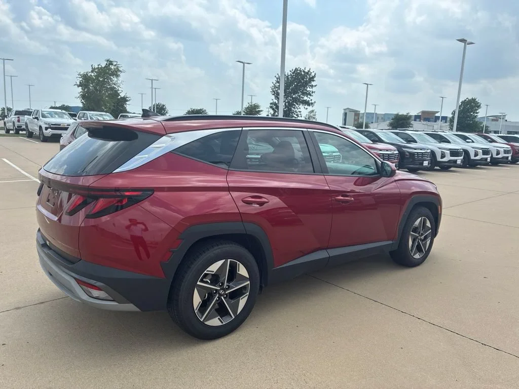 Used 2025 Maroon Hyundai SEL image 4