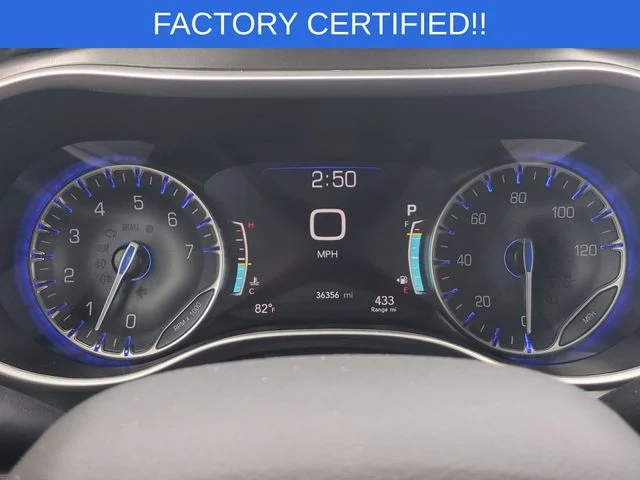 Used 2024 Silver Chrysler Touring L image 21