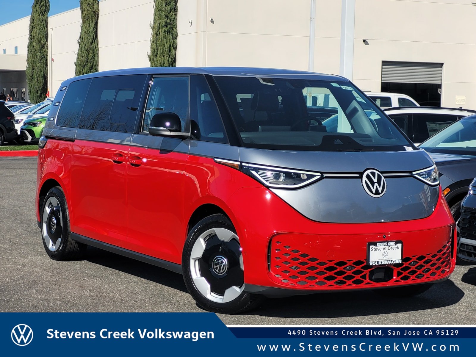 2025 Volkswagen ID. Buzz Pro S Plus Two-Tone's photo