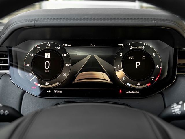 Used 2024 Santorini Black Metallic Land Rover SE image 18