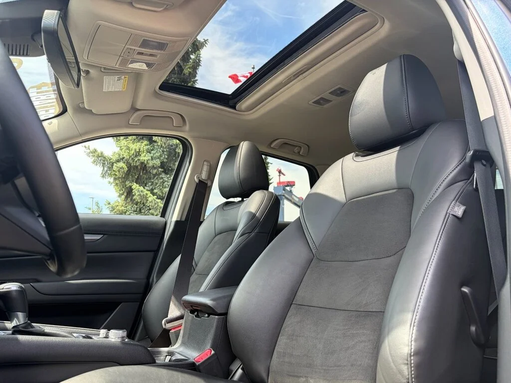 Used 2022  Mazda GS AWD at image 17