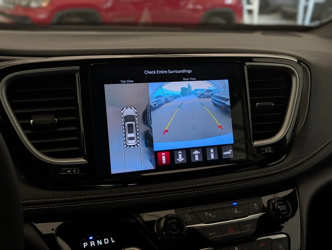 New 2027 White Chrysler Select - - AWD - 3.6L Pentastar VVT V6 - Safety Sphere Pkg w/ 360 Cam - Stow n Go Seats & More! image 23