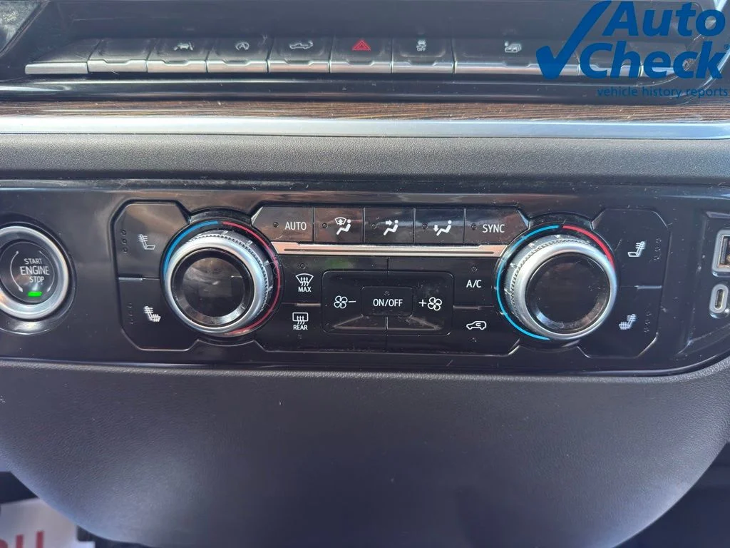 Used 2022 Blue GMC Elevation image 15