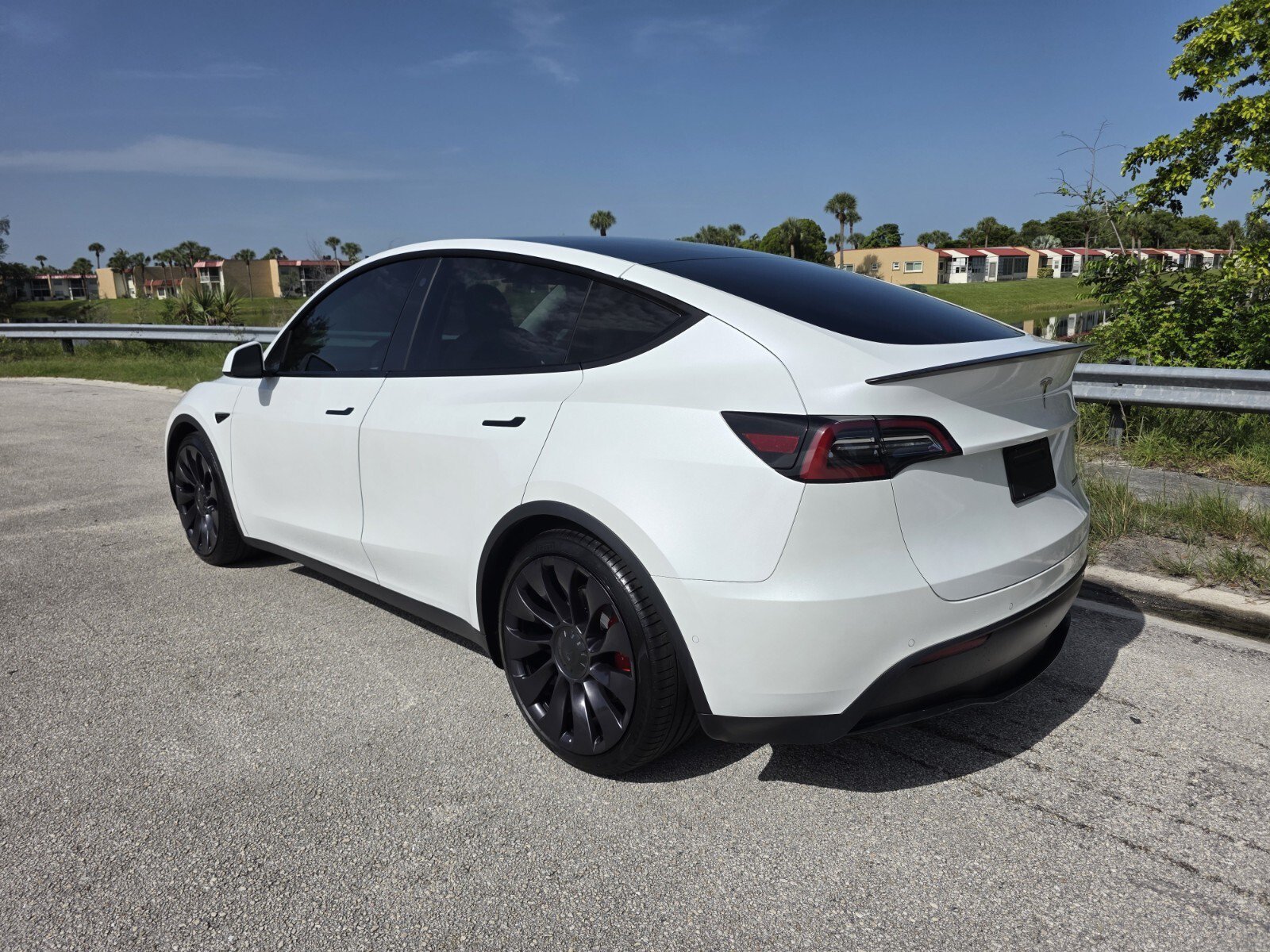 Used 2021 Tesla Model Y Performance with VIN 5YJYGDEF9MF178533 for sale in West Palm Beach, FL