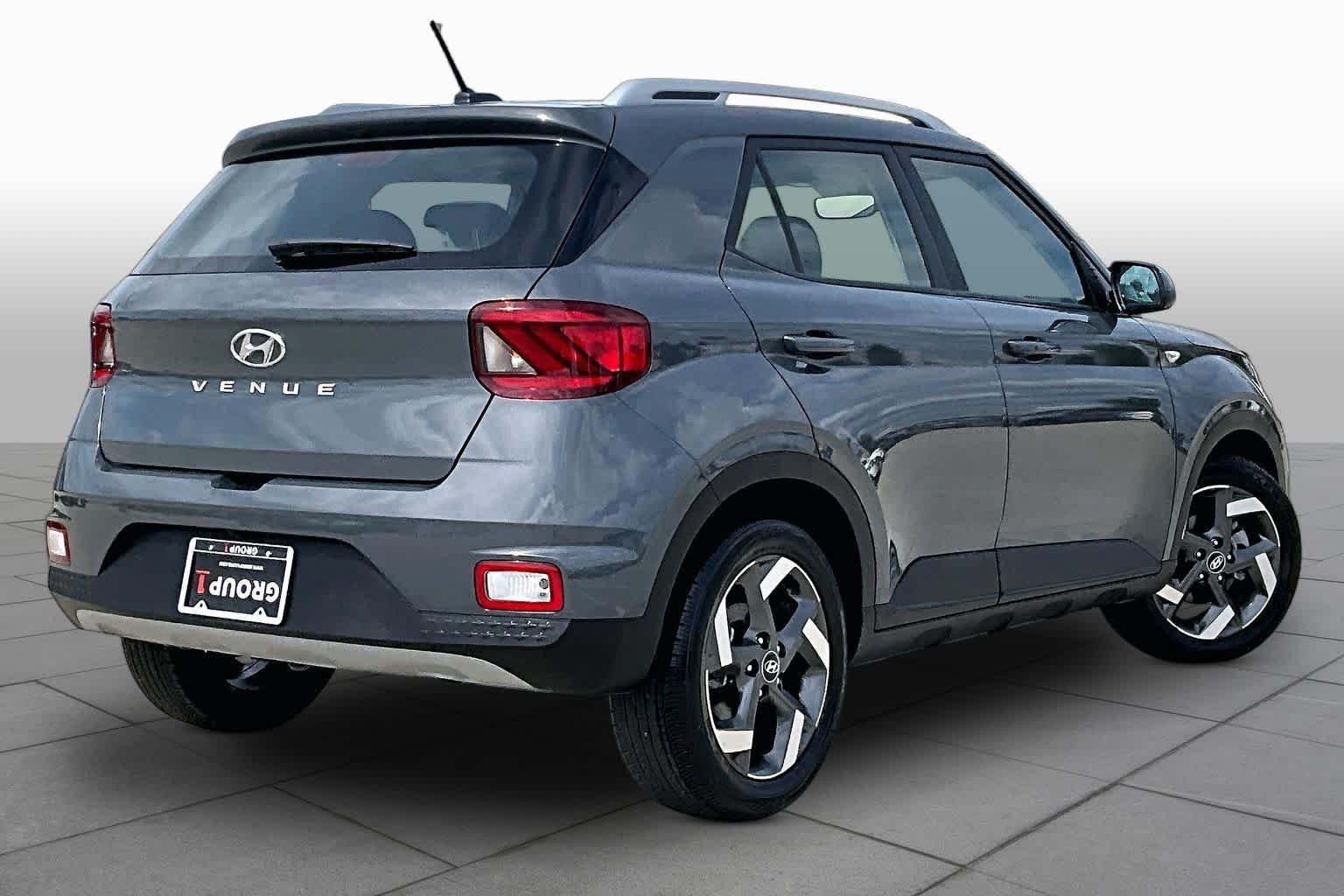 Used 2026 Ecotronic Gray Hyundai SEL image 13