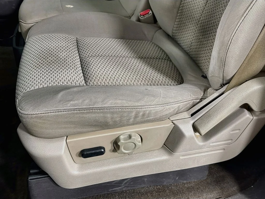 Used 2010 Gray Ford  image 22