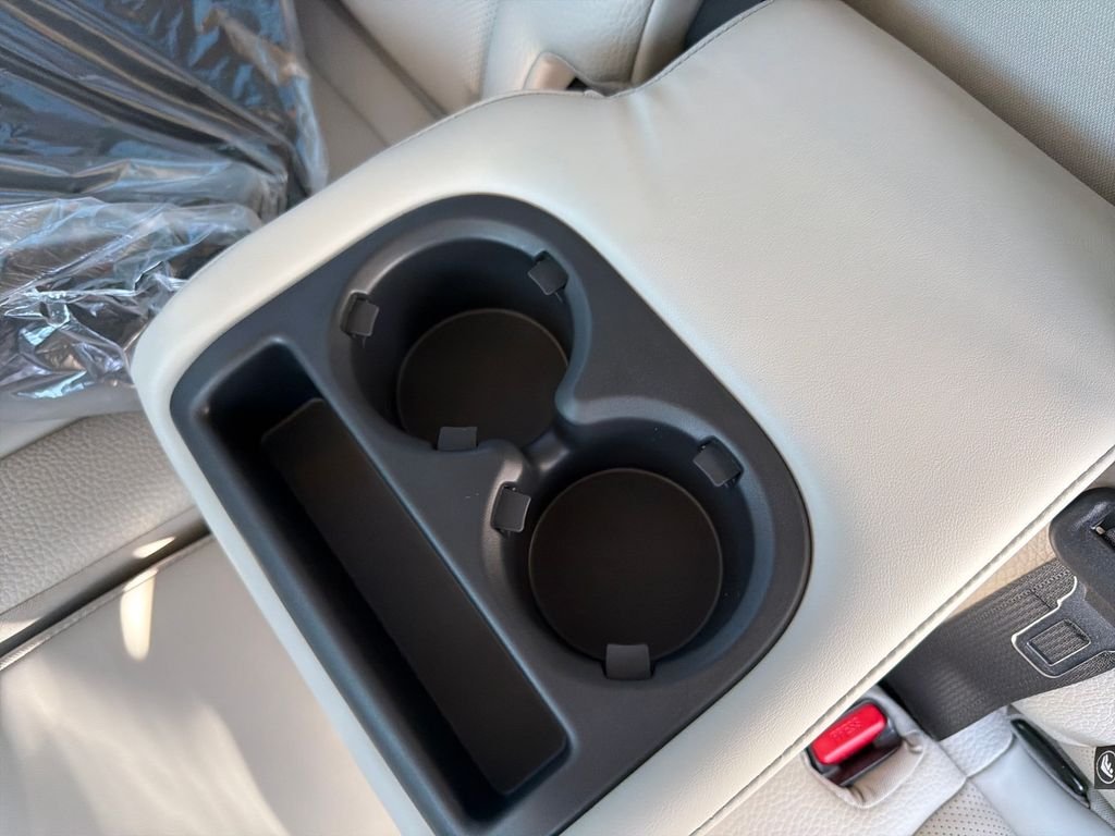 New 2026 Nissan Pathfinder SL 4D Sport Utility