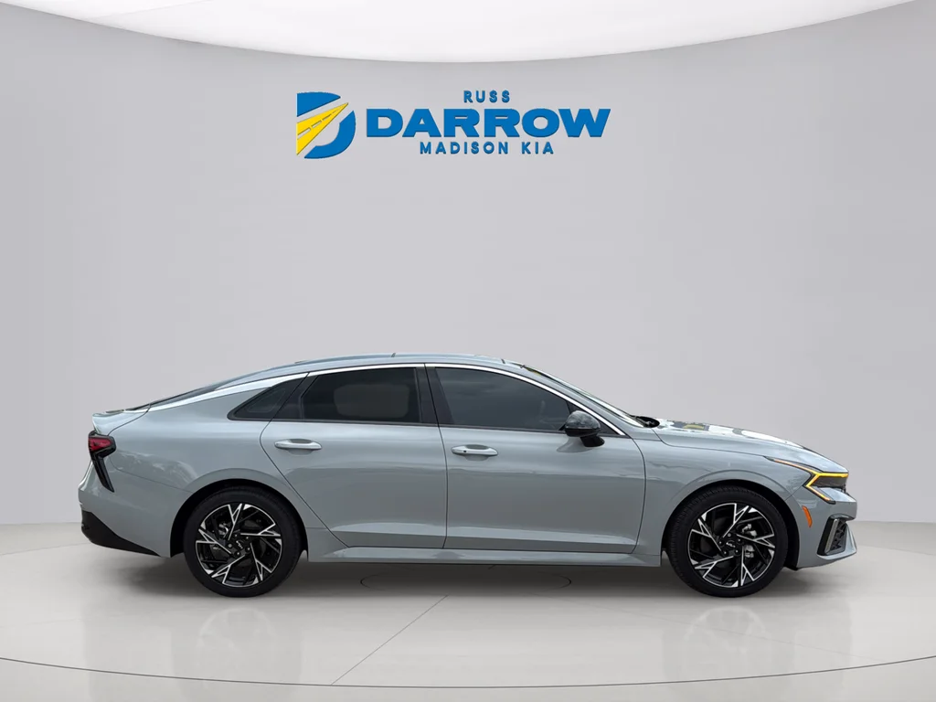 Certified Used 2025 Wolf Gray Kia GT-Line image 6