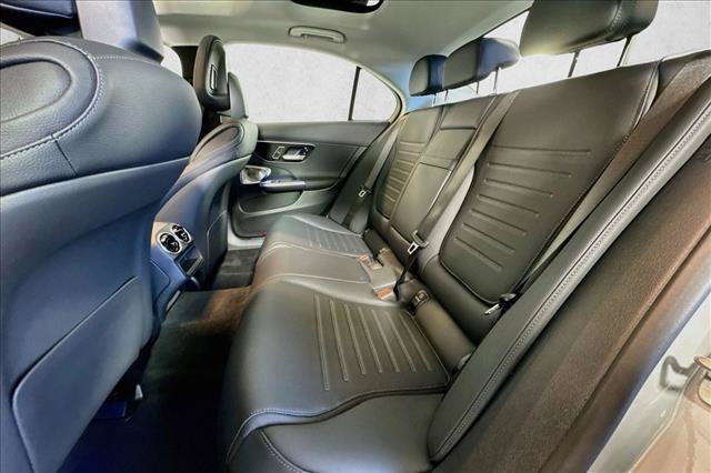 New 2026 MANUFAKTUR Alpine Grey Mercedes-Benz C 300 image 52