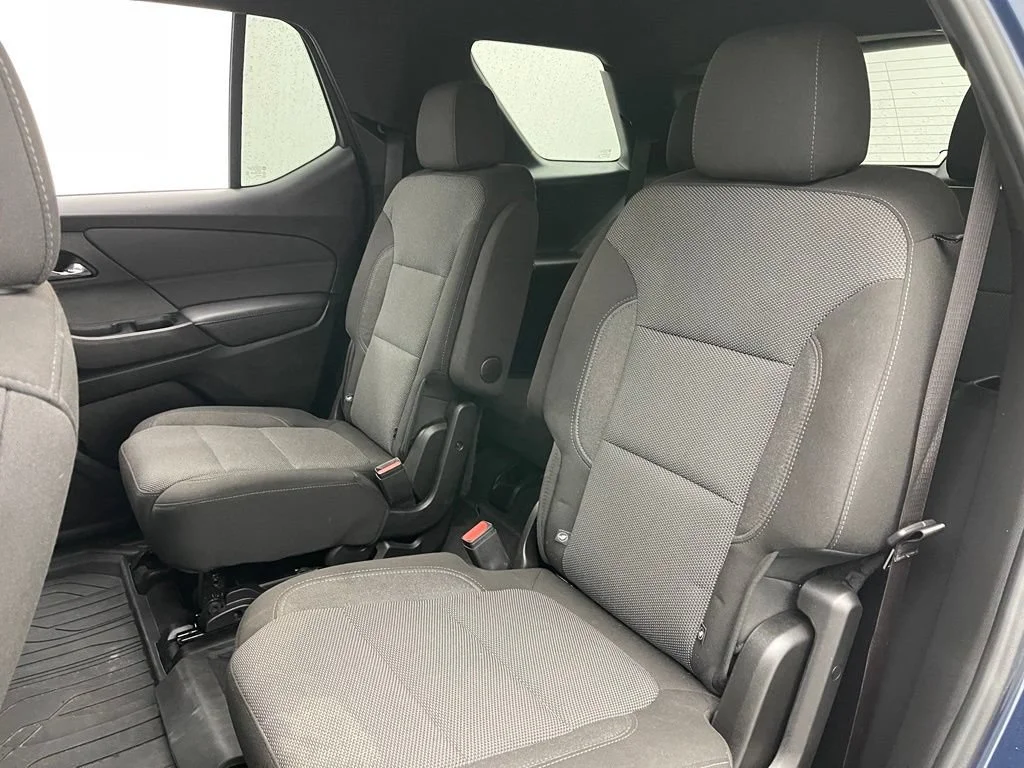 Used 2023 Northsky Blue Metallic Chevrolet LT Cloth image 40