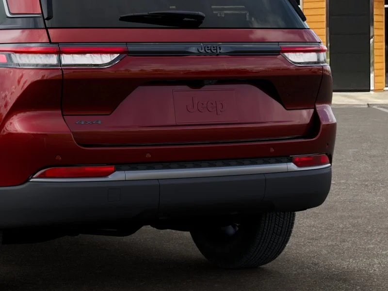 New 2026 Velvet Red Pearlcoat Jeep Altitude image 28