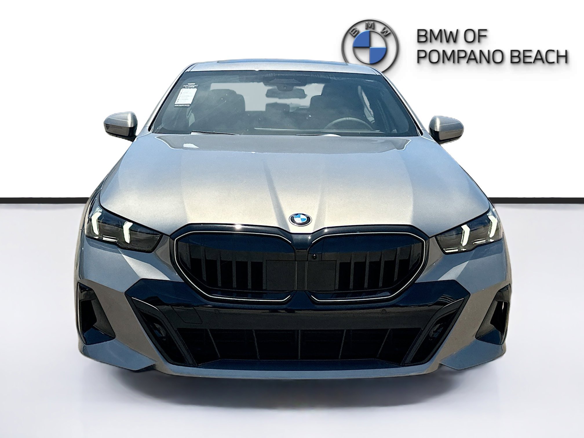 New 2027 Oxide Grey Metallic BMW 530i image 2