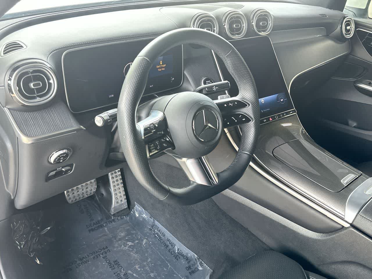 Used 2025 Polar White Mercedes-Benz GLC 300 image 13