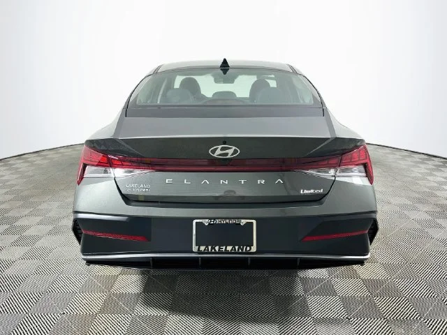 New 2026 Hyundai ELANTRA Limited