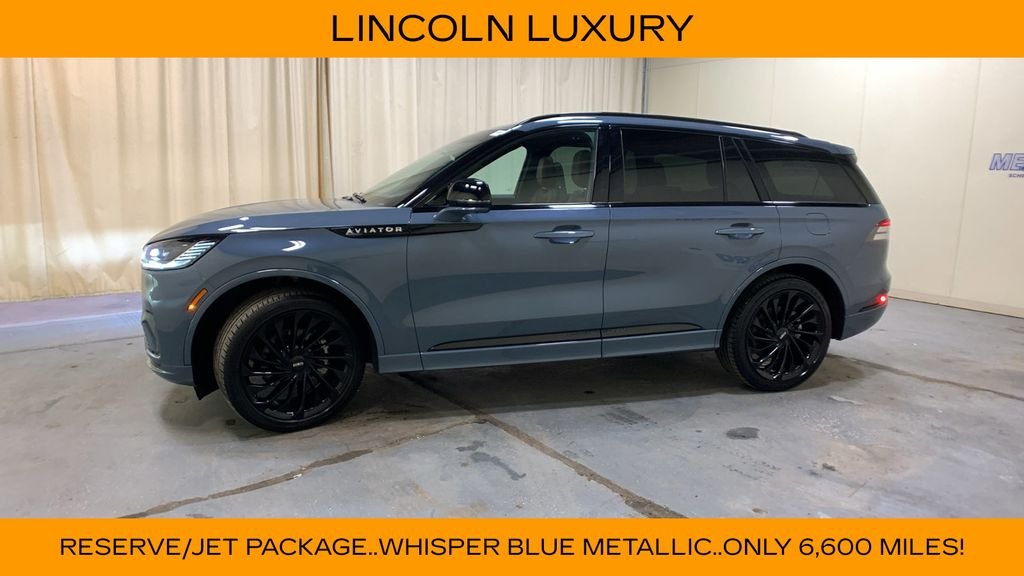 Used 2025 Blue Metallic Lincoln Reserve image 6
