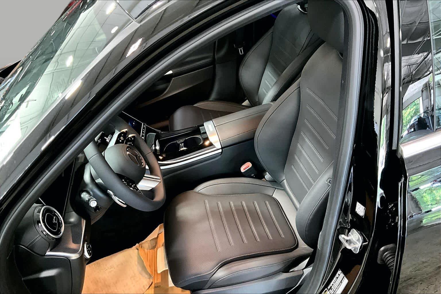 New 2026 040/Black Mercedes-Benz C 300 image 14