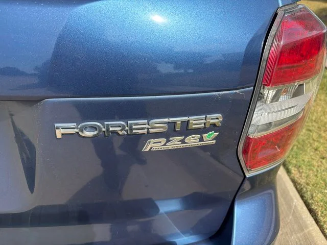 Used 2015 Blue Subaru 2.5i image 5