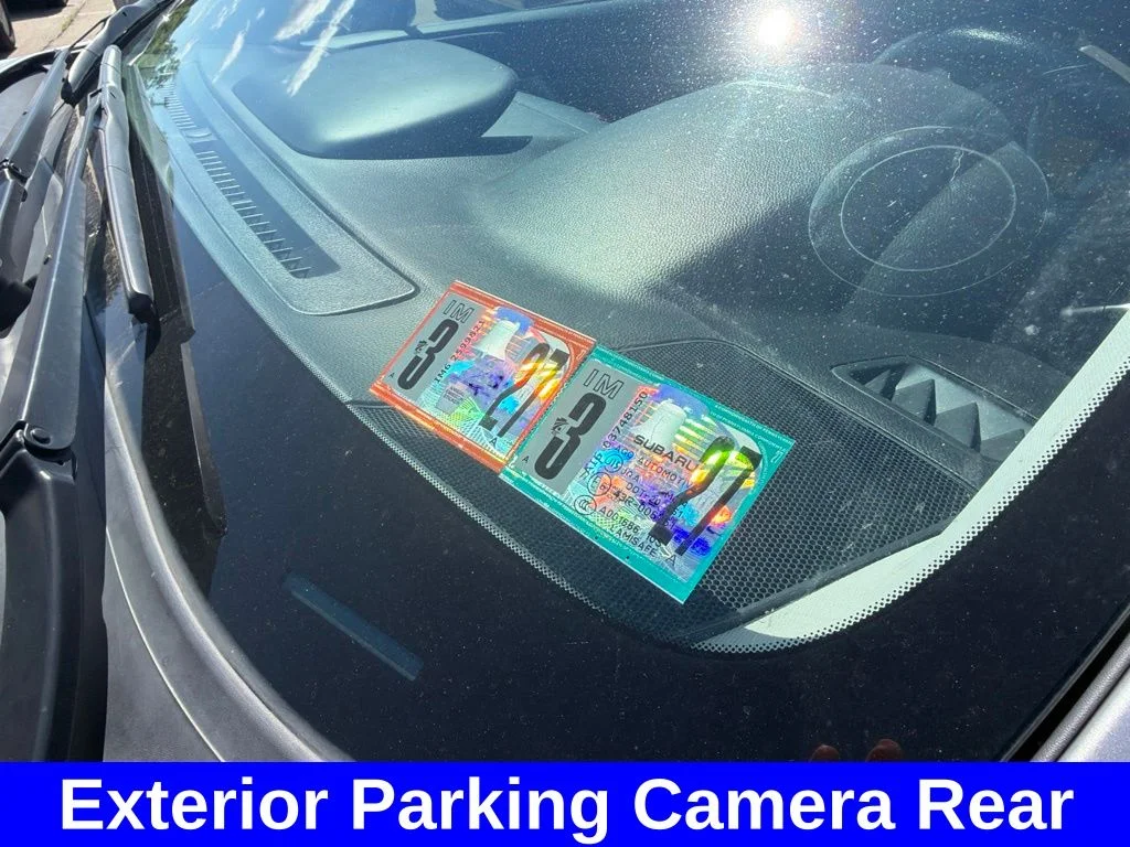 Used 2016 Silver Subaru 2.5i Premium image 9