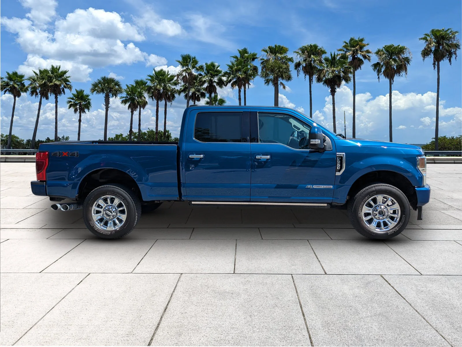 Used 2022 Atlas Blue Metallic Ford Limited image 9