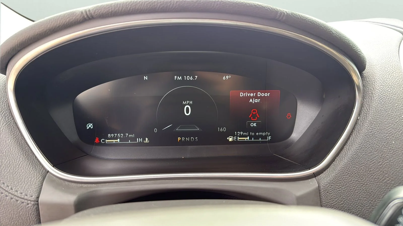 Used 2019 Red Lincoln Reserve image 13