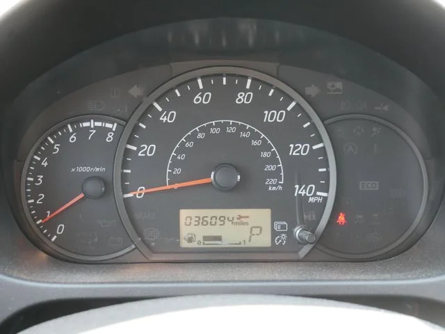 Used 2024 Wine Red Metallic Mitsubishi ES image 20