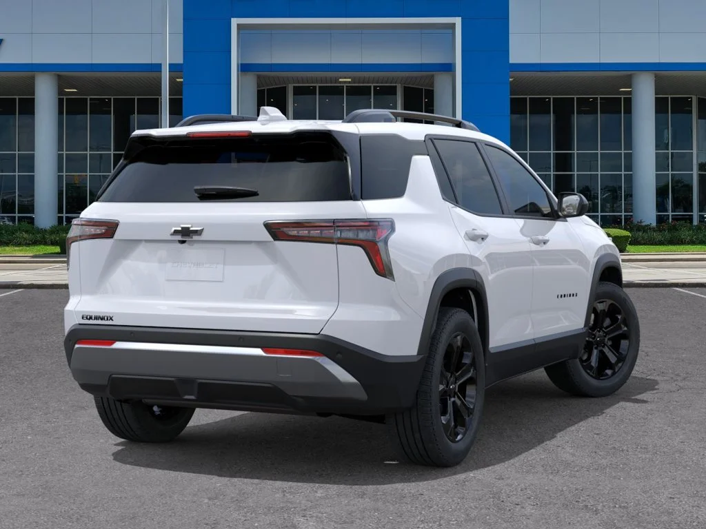 New 2027 Summit White Chevrolet LT image 4