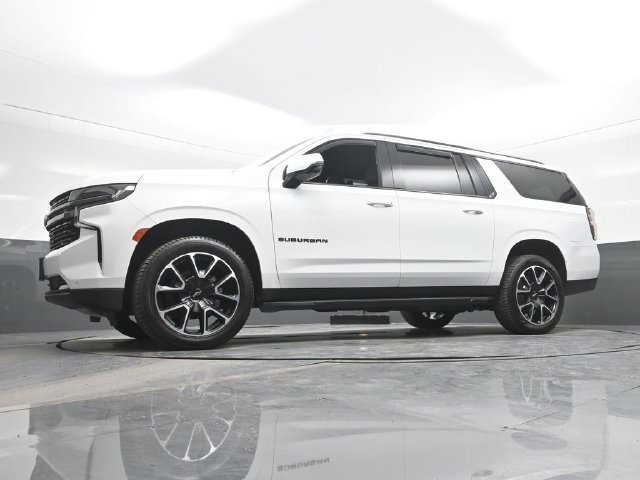 Used 2022 White Chevrolet RST image 21