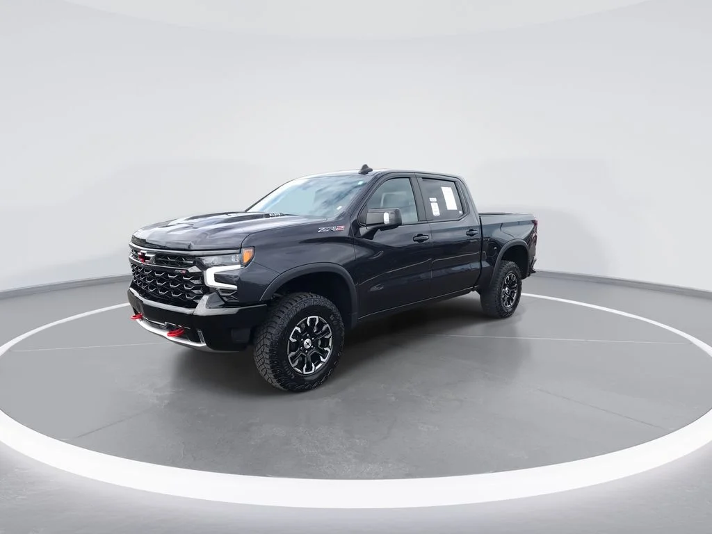 Used 2023 Gray Chevrolet ZR2 image 4