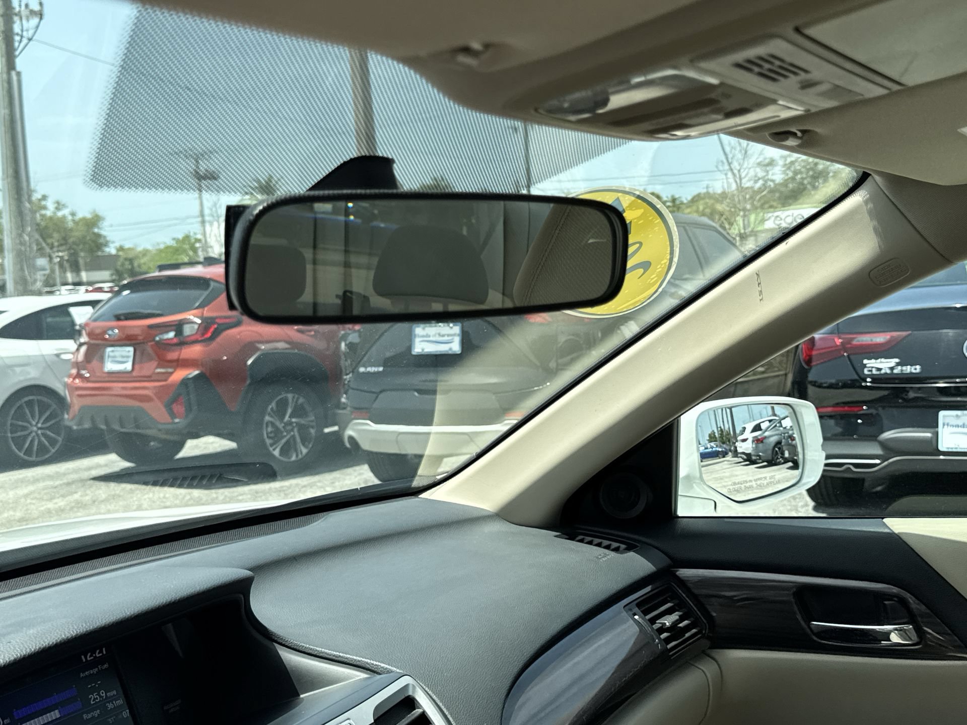 Used 2017 White Honda EX image 22