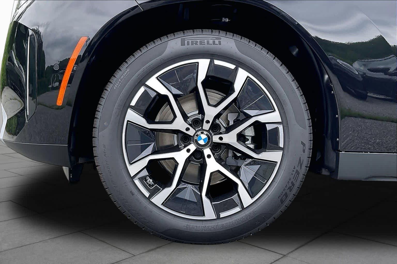 New 2026 Black Sapphire Metallic BMW 30 xDrive image 11