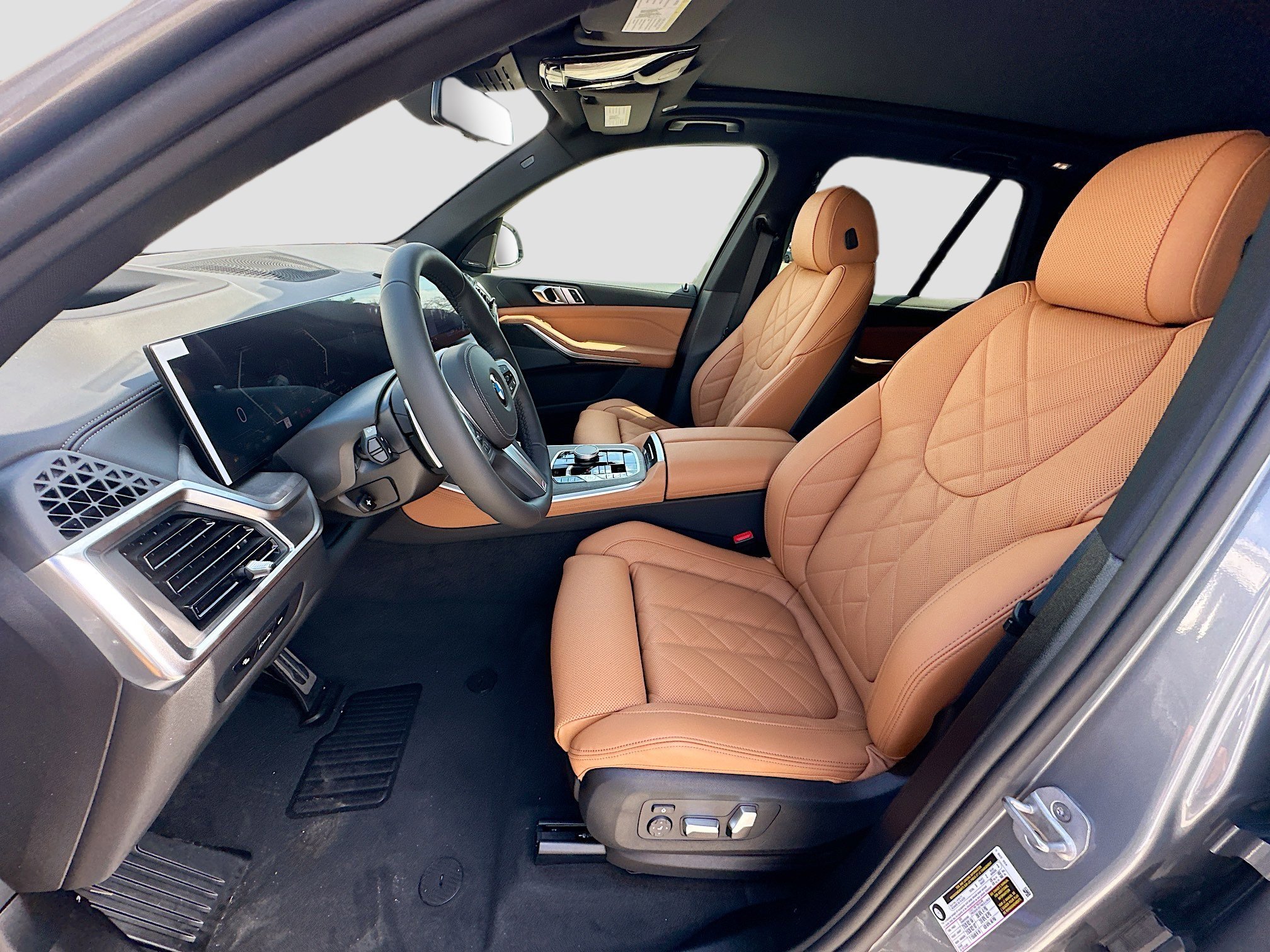 New 2026 Skyscraper Grey Metallic BMW sDrive40i image 16