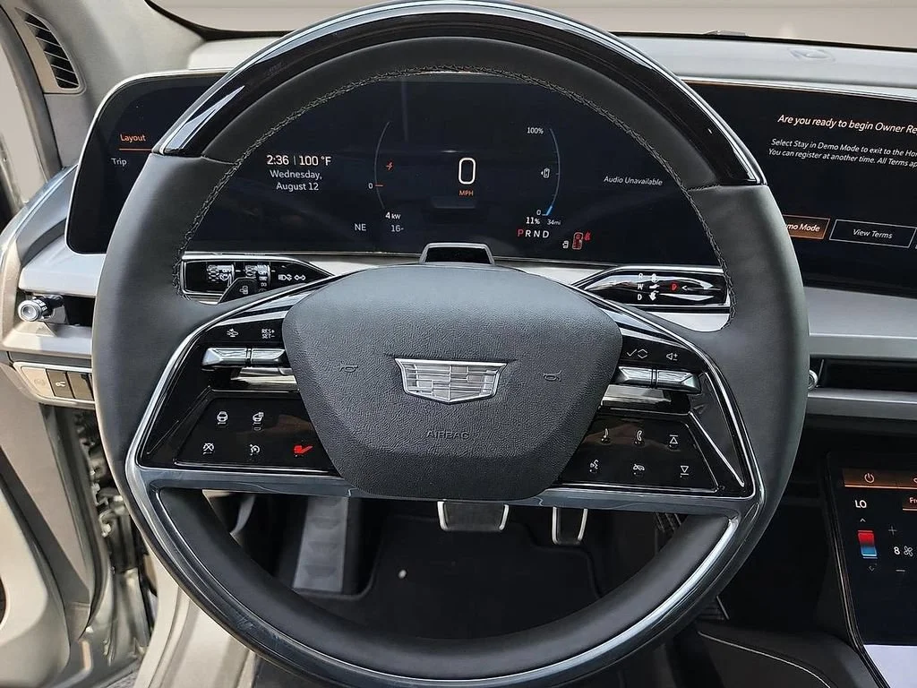 2027 Cadillac VISTIQ Sport - Photo 16