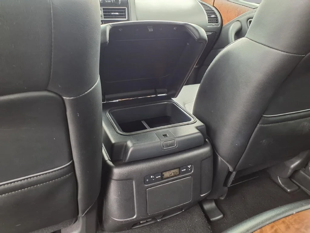 Used 2024 Silver Nissan SL image 23