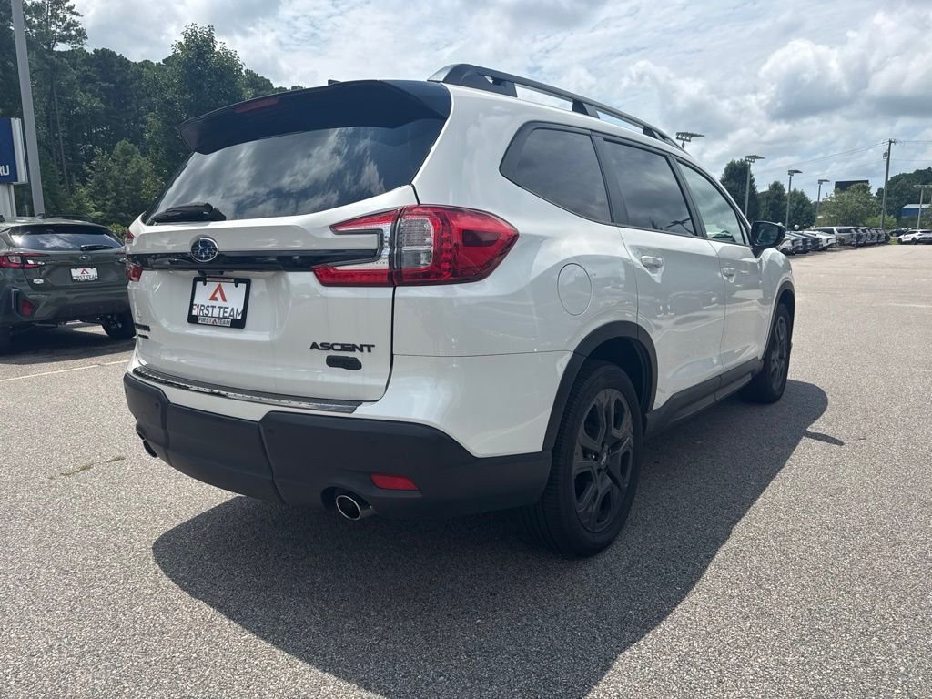 Used 2025 White Subaru Onyx Edition Touring image 5