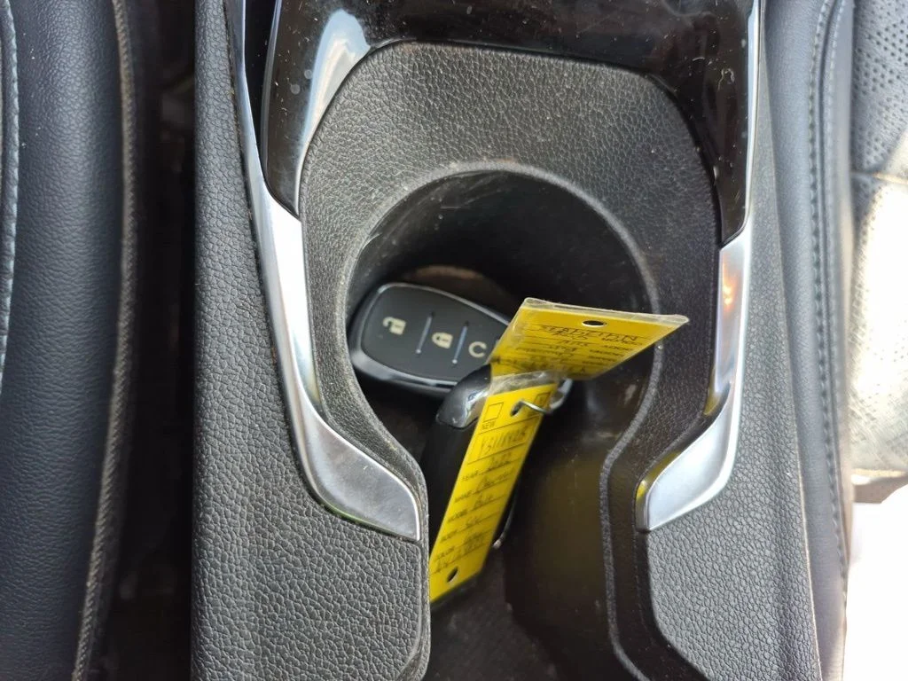 Used 2022 Gray Chevrolet LT image 10
