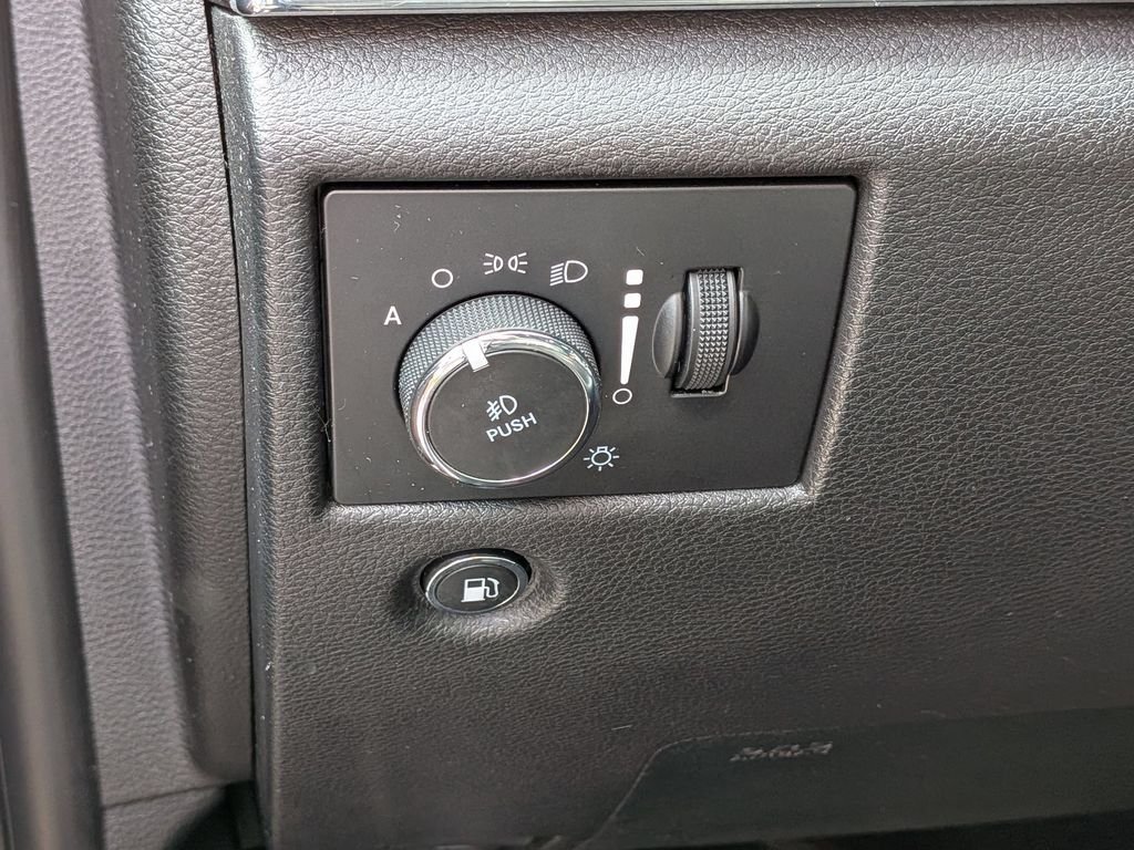 Used 2021 Blue Jeep Limited image 16